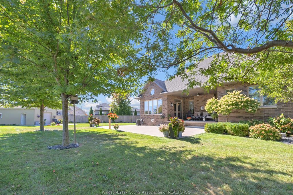 2 Malibu Drive, Leamington, ON