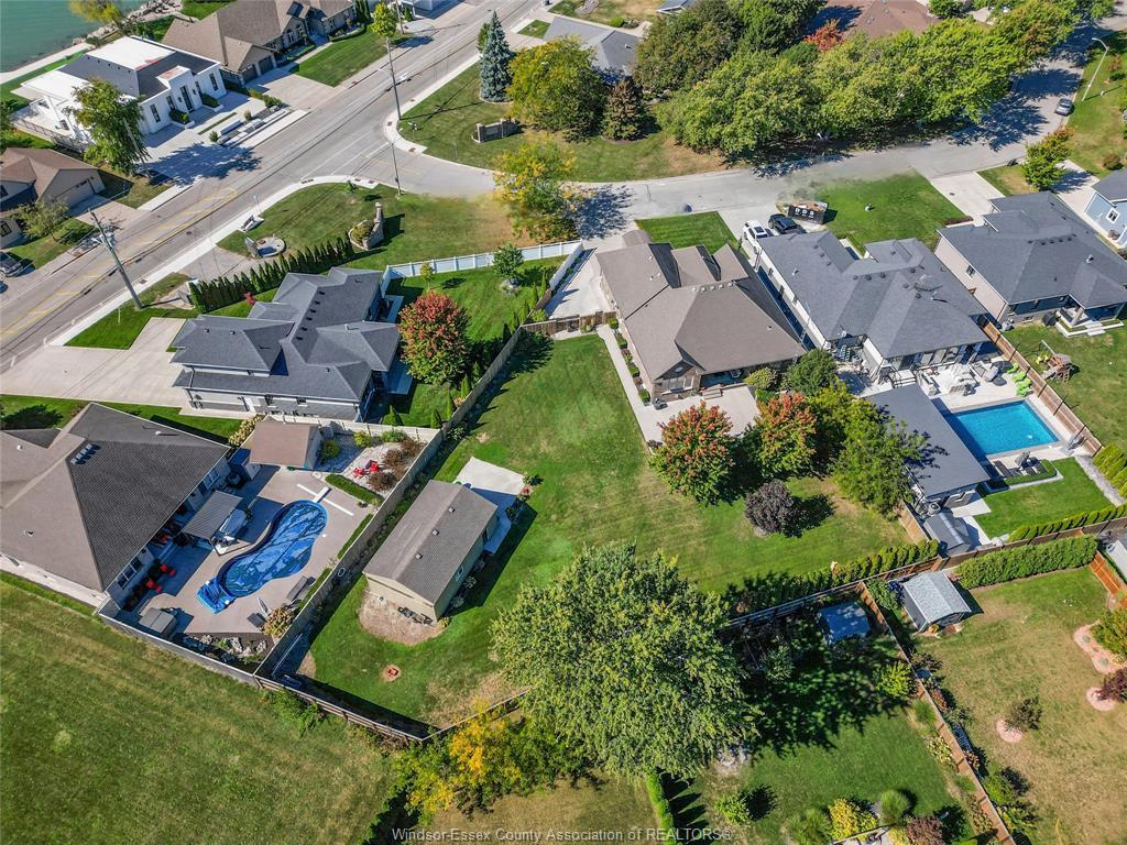 2 Malibu Drive, Leamington, ON