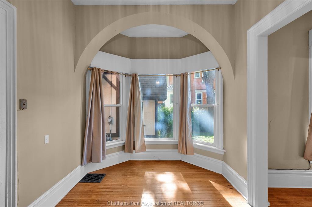 310, 312, 318 Wellington Street West, Chatham, ON