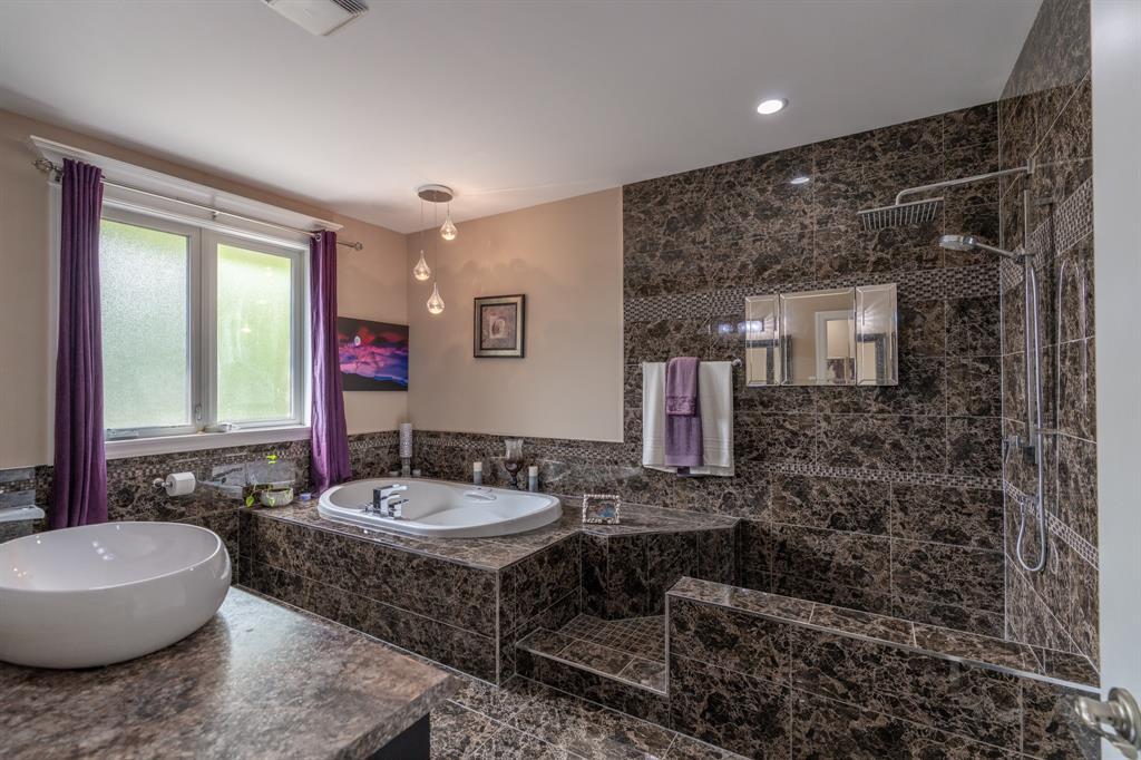 3849 Ferne Avenue, Plympton-Wyoming, ON