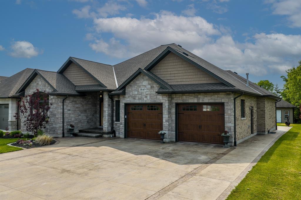 3849 Ferne Avenue, Plympton-Wyoming, ON