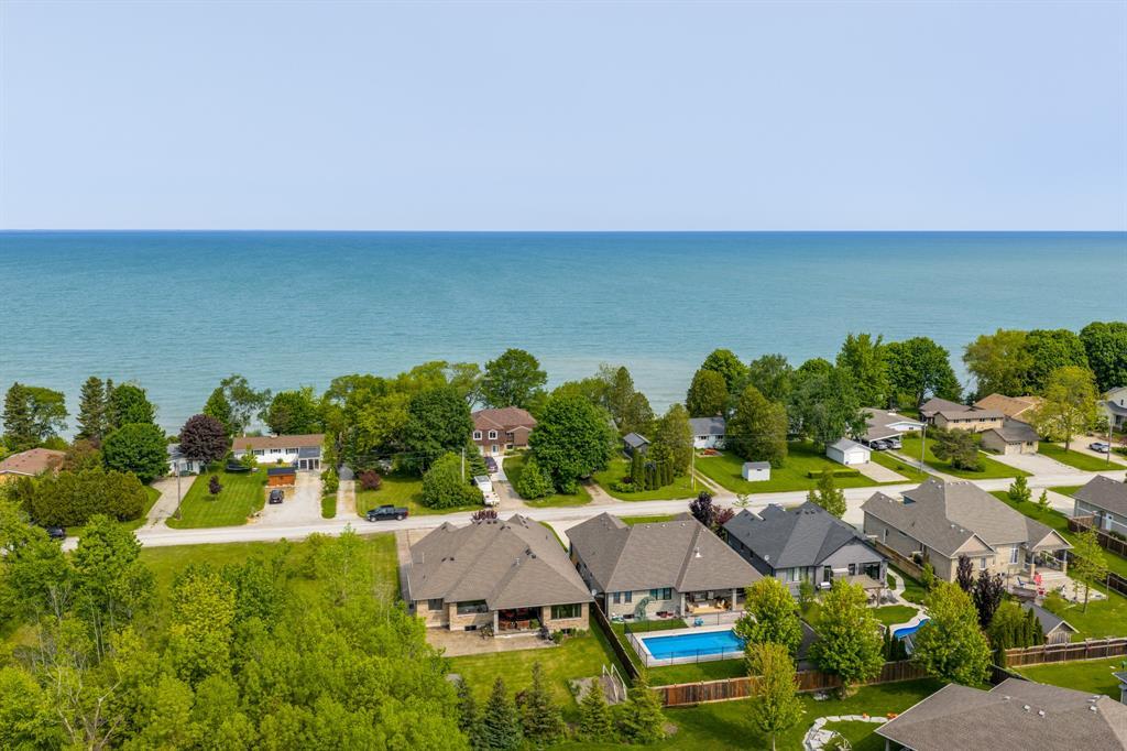 3849 Ferne Avenue, Plympton-Wyoming, ON