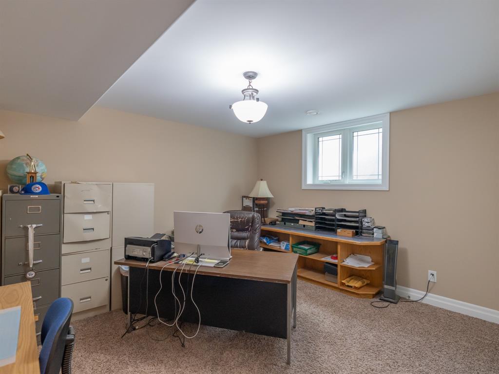 3849 Ferne Avenue, Plympton-Wyoming, ON