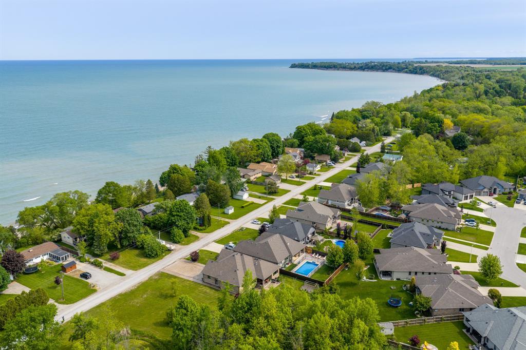 3849 Ferne Avenue, Plympton-Wyoming, ON