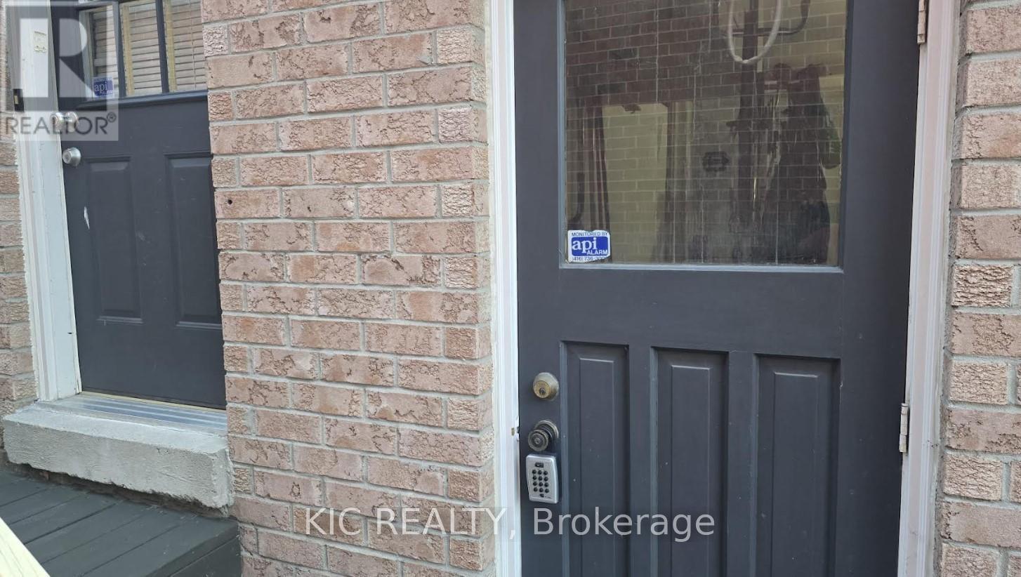 Basement - 912 Tegal Place, Newmarket, ON - Outdoor