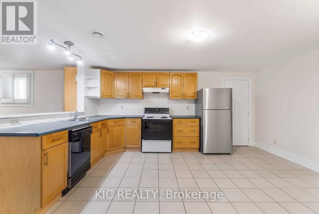 Basement - 912 Tegal Place, Newmarket, ON - Indoor Photo Showing Kitchen