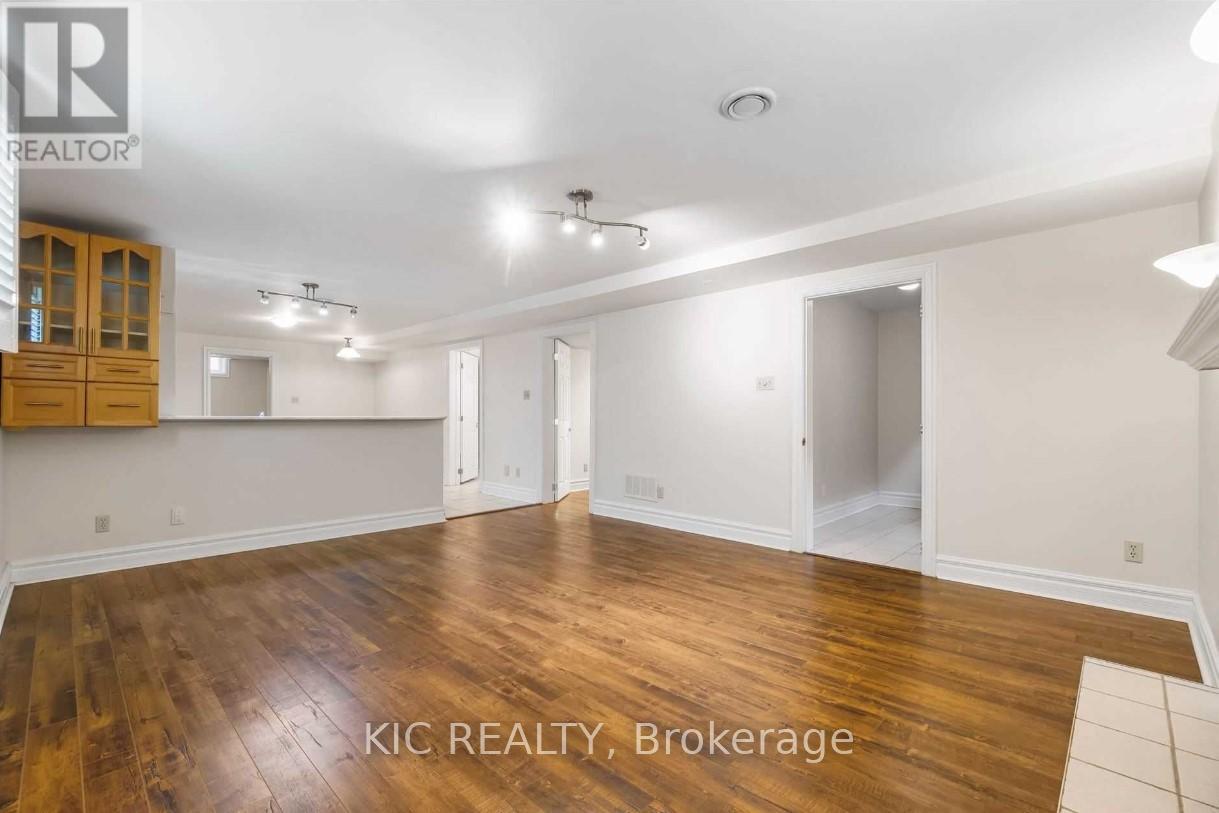 Basement - 912 Tegal Place, Newmarket, ON - Indoor Photo Showing Other Room