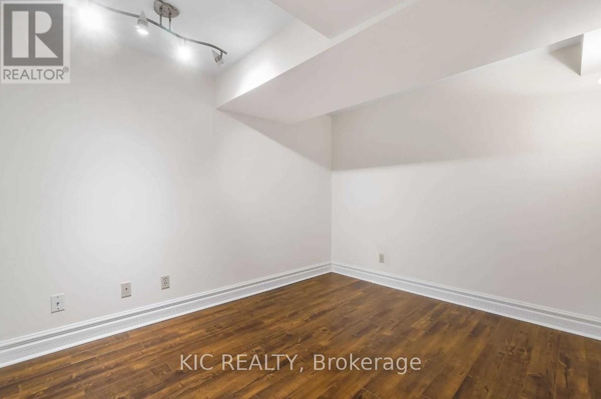 Basement - 912 Tegal Place, Newmarket, ON - Indoor Photo Showing Other Room