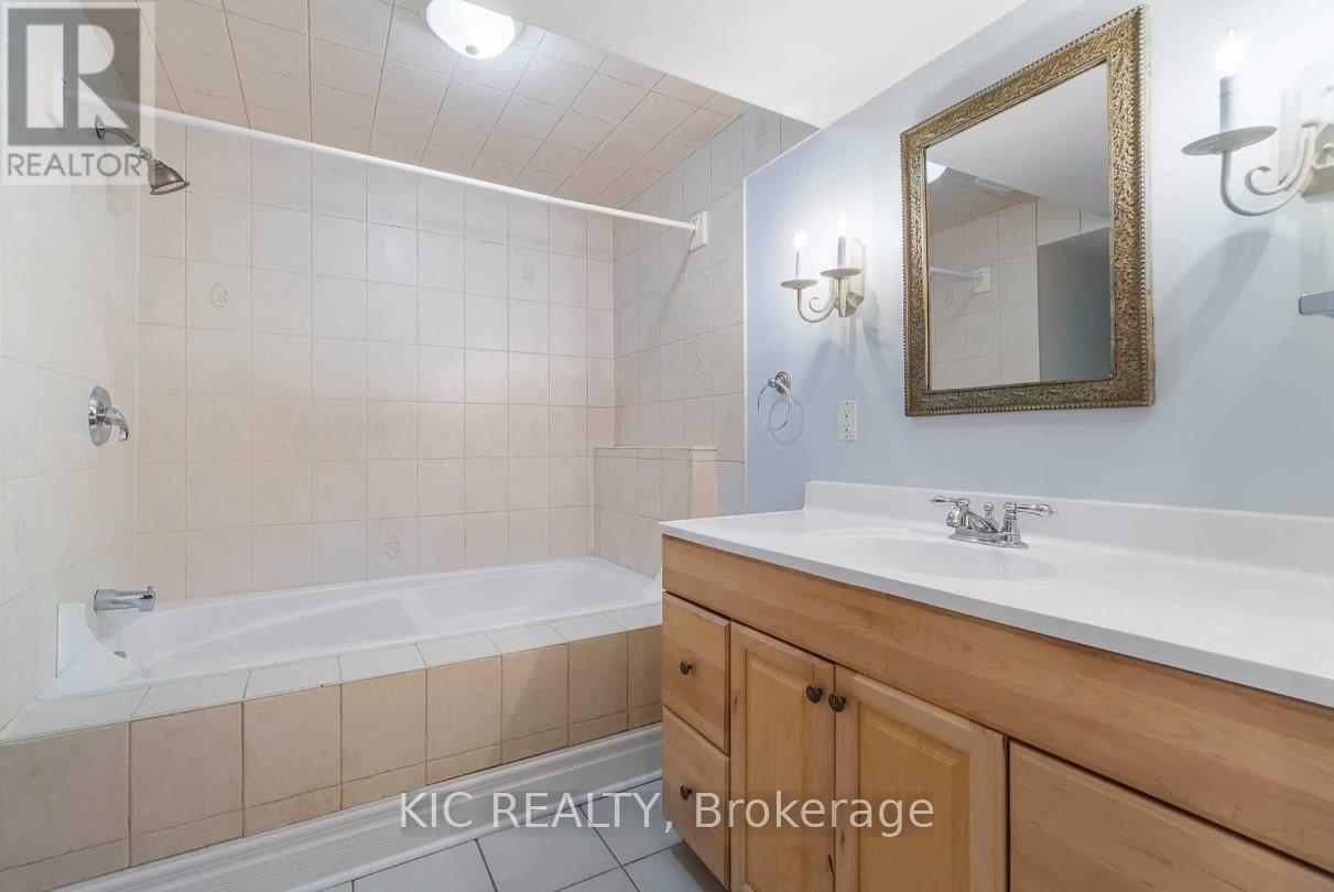 Basement - 912 Tegal Place, Newmarket, ON - Indoor Photo Showing Bathroom