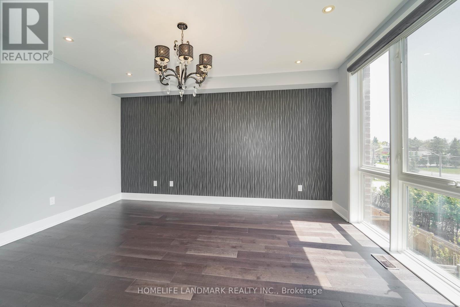 8 Crestridge Drive, Vaughan, ON - Indoor Photo Showing Other Room