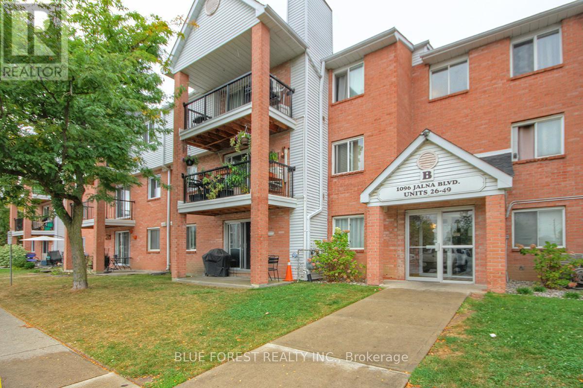 37 - 1096 Jalna Boulevard, London South (South X), ON - Outdoor With Balcony
