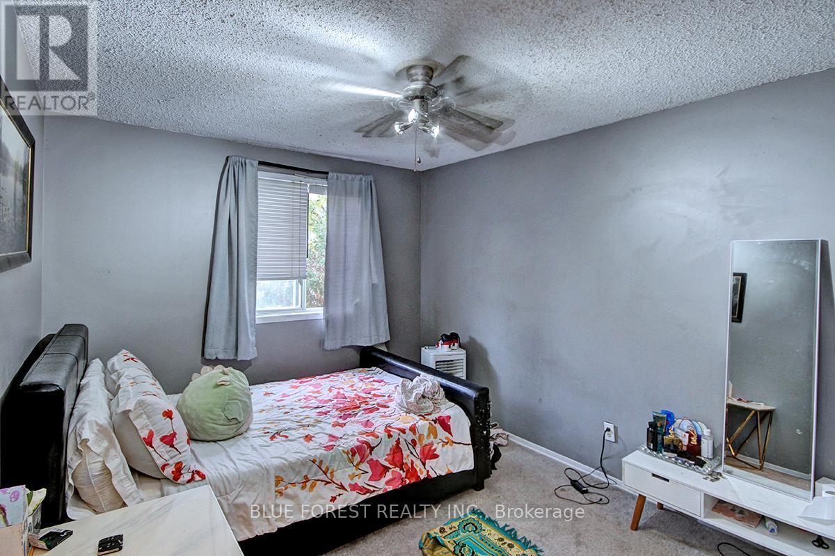 37 - 1096 Jalna Boulevard, London South (South X), ON - Indoor Photo Showing Bedroom