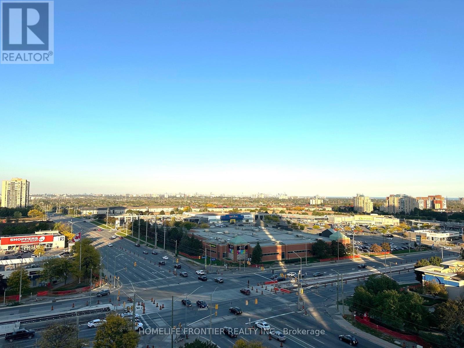 1106 - 55 Eglinton Avenue W, Mississauga, ON - Outdoor With View