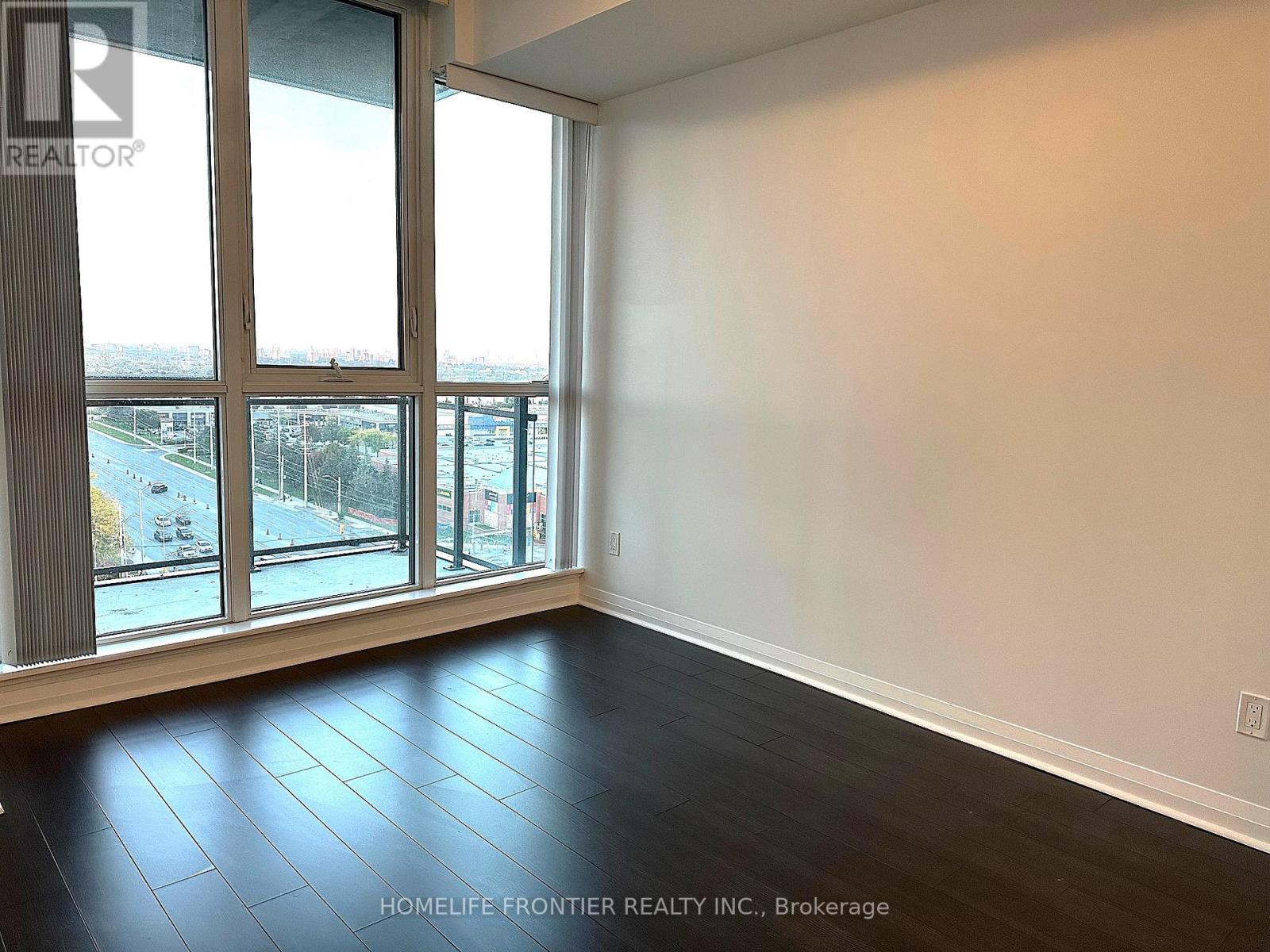 1106 - 55 Eglinton Avenue W, Mississauga, ON - Indoor Photo Showing Other Room