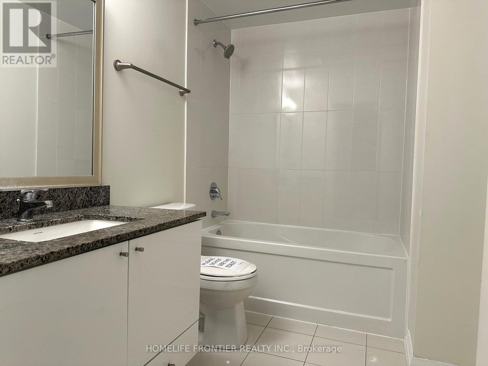 1106 - 55 Eglinton Avenue W, Mississauga, ON - Indoor Photo Showing Bathroom