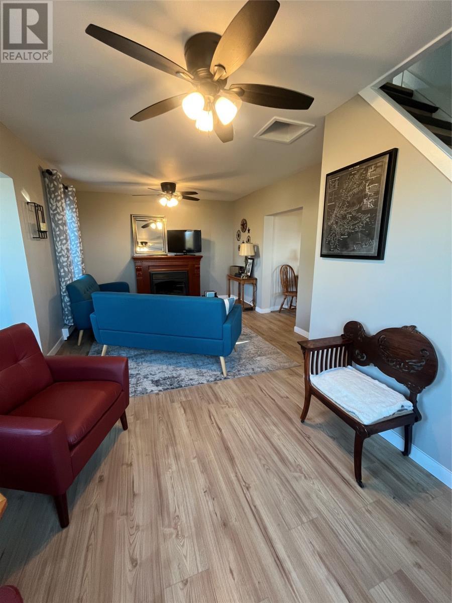 5 Post Office Road, Bell Island, NL - Indoor Photo Showing Living Room