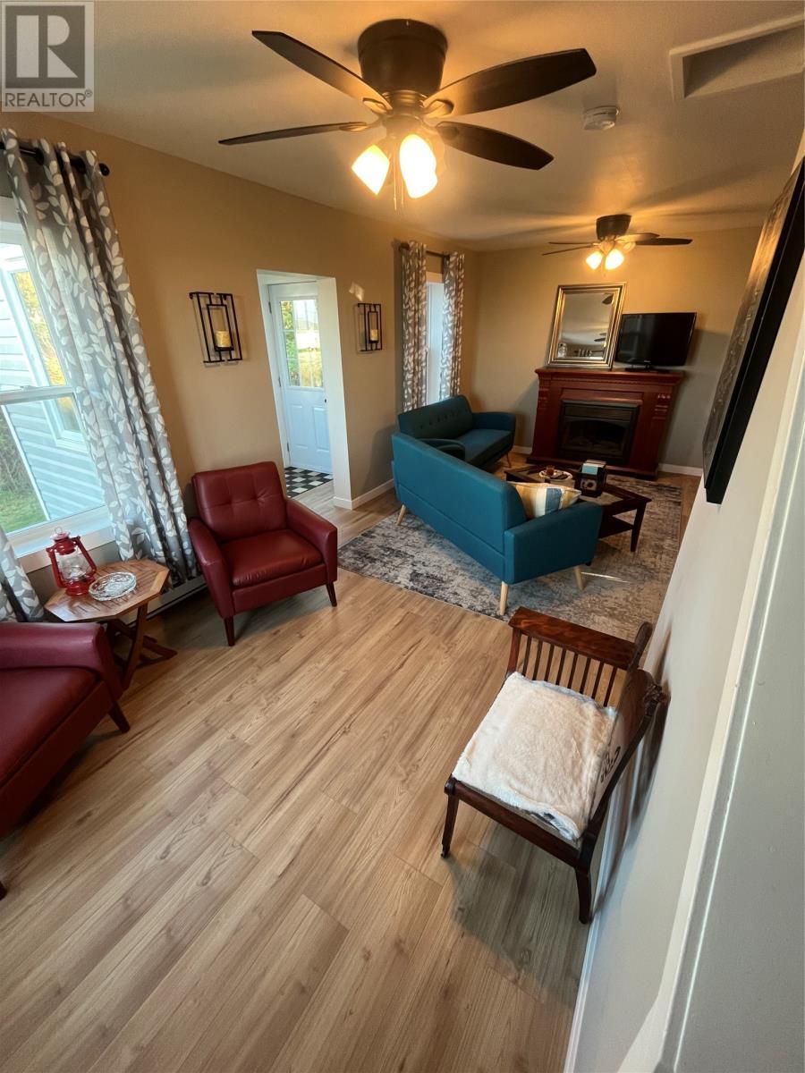 5 Post Office Road, Bell Island, NL - Indoor