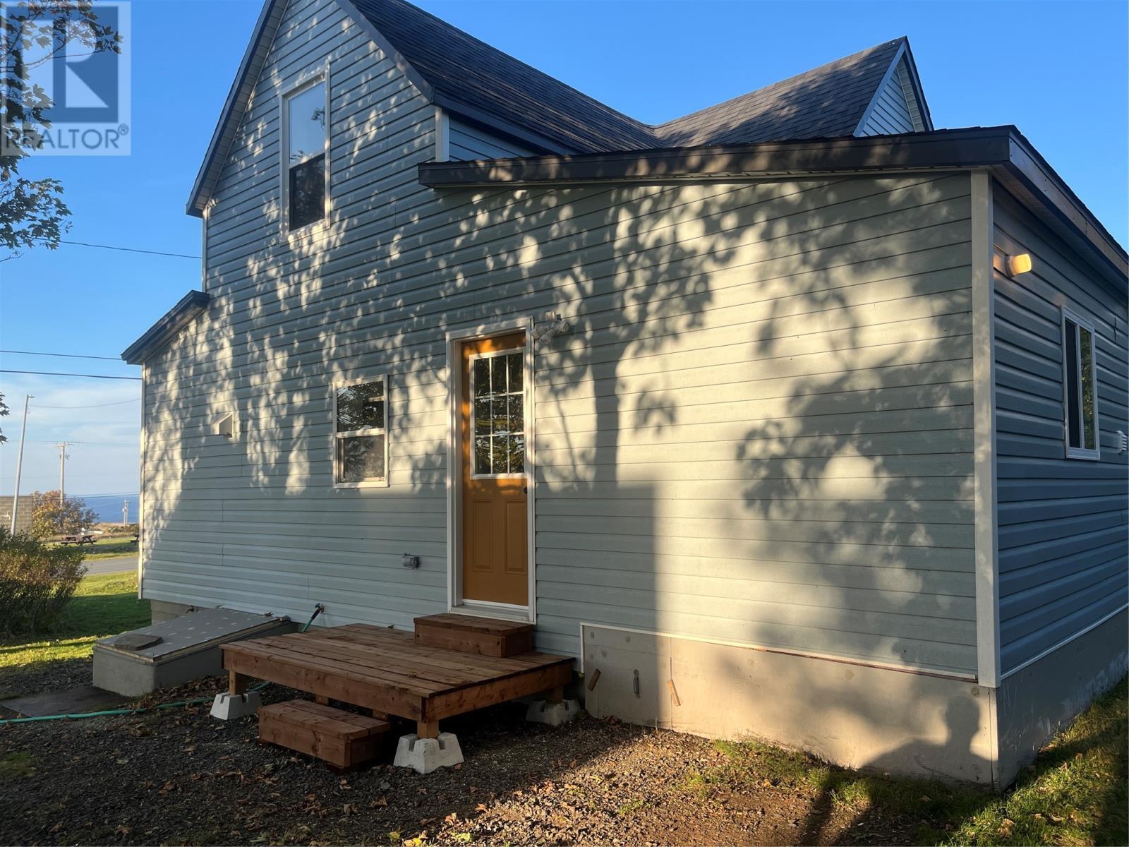 5 Post Office Road, Bell Island, NL - Outdoor