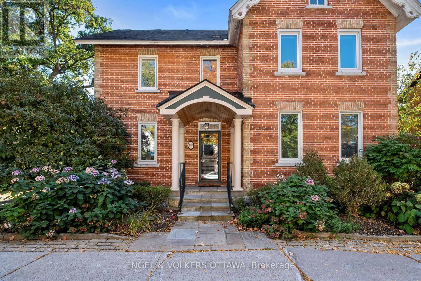 105 Crichton Street, Ottawa, ON - Outdoor