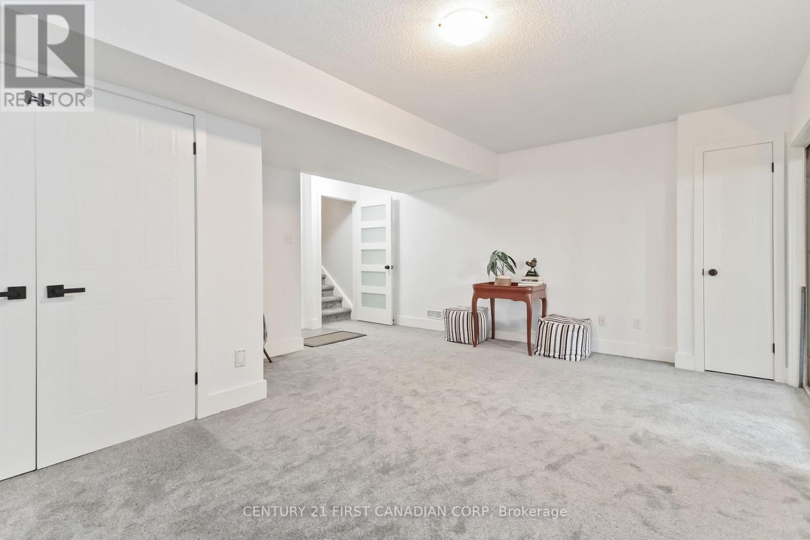 Family room - 4 - 609 Colborne Street E, London East (East F), ON - Indoor