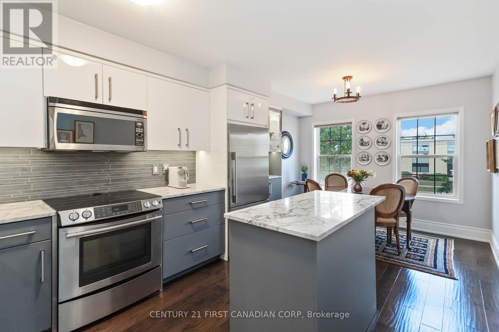Kitchen - 4 - 609 Colborne Street E, London East (East F), ON - Indoor Photo Showing Kitchen With Upgraded Kitchen