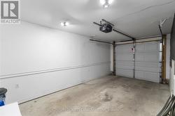Garage -