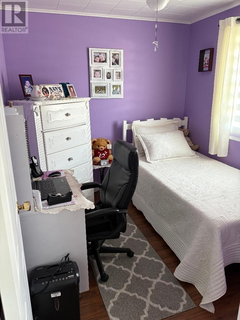 23 Middle Road, Roberts Arm, NL - Indoor Photo Showing Bedroom