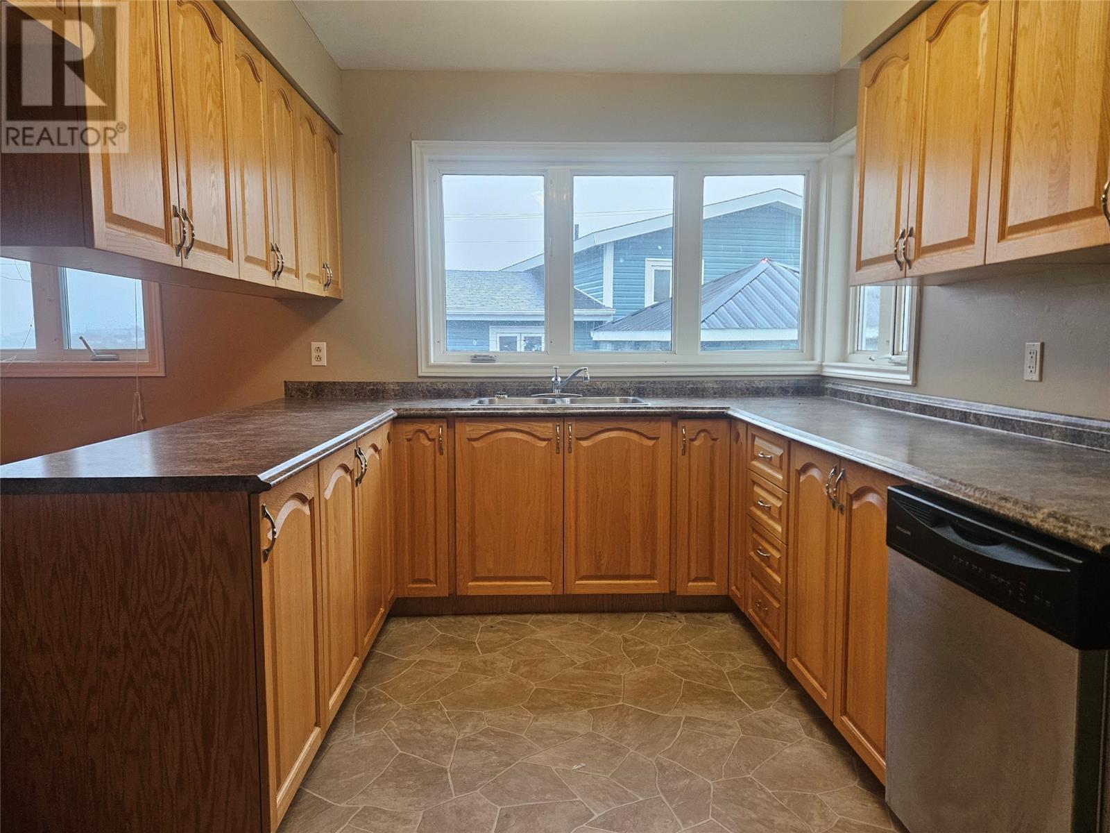 3 Courtney Street, Grand Bank, NL - Indoor Photo Showing Kitchen