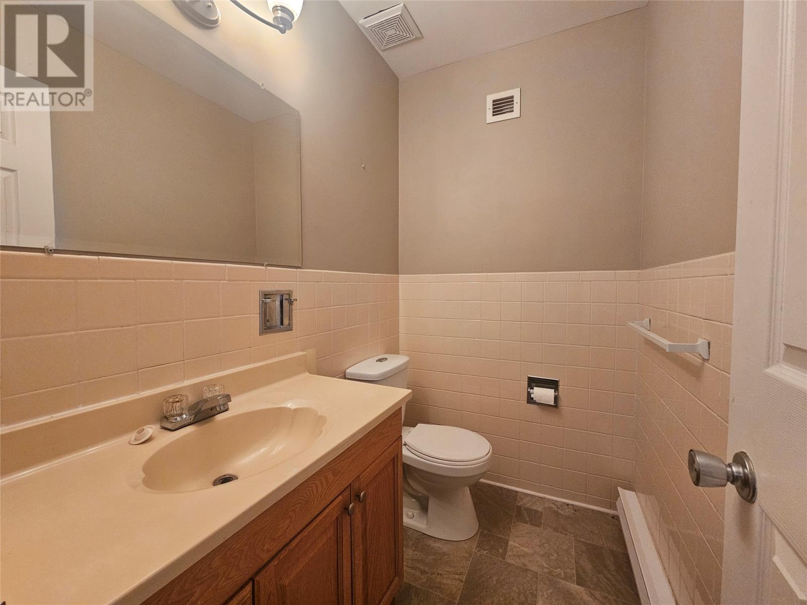 3 Courtney Street, Grand Bank, NL - Indoor Photo Showing Bathroom