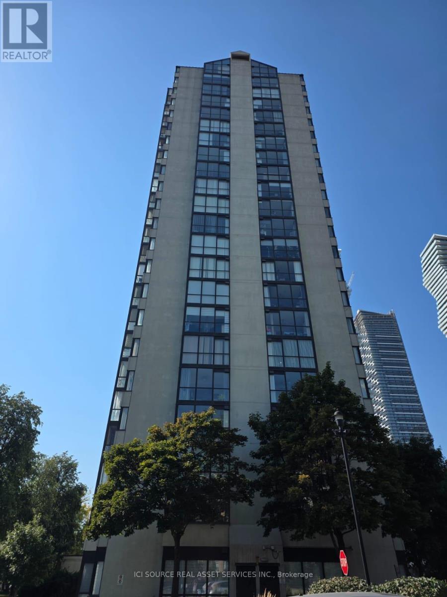 1710 - 350 Webb Drive, Mississauga, ON - Outdoor With Facade