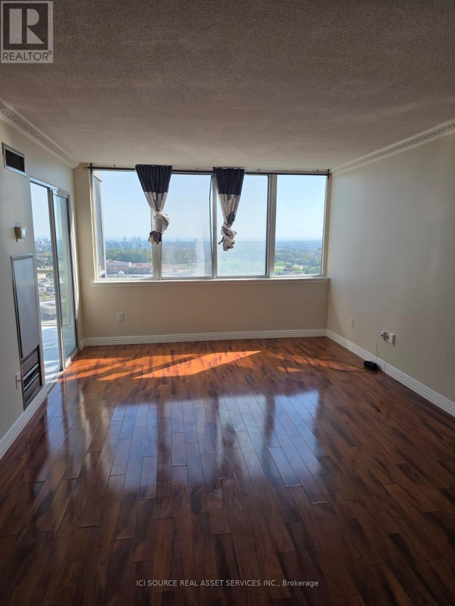 1710 - 350 Webb Drive, Mississauga, ON - Indoor Photo Showing Other Room