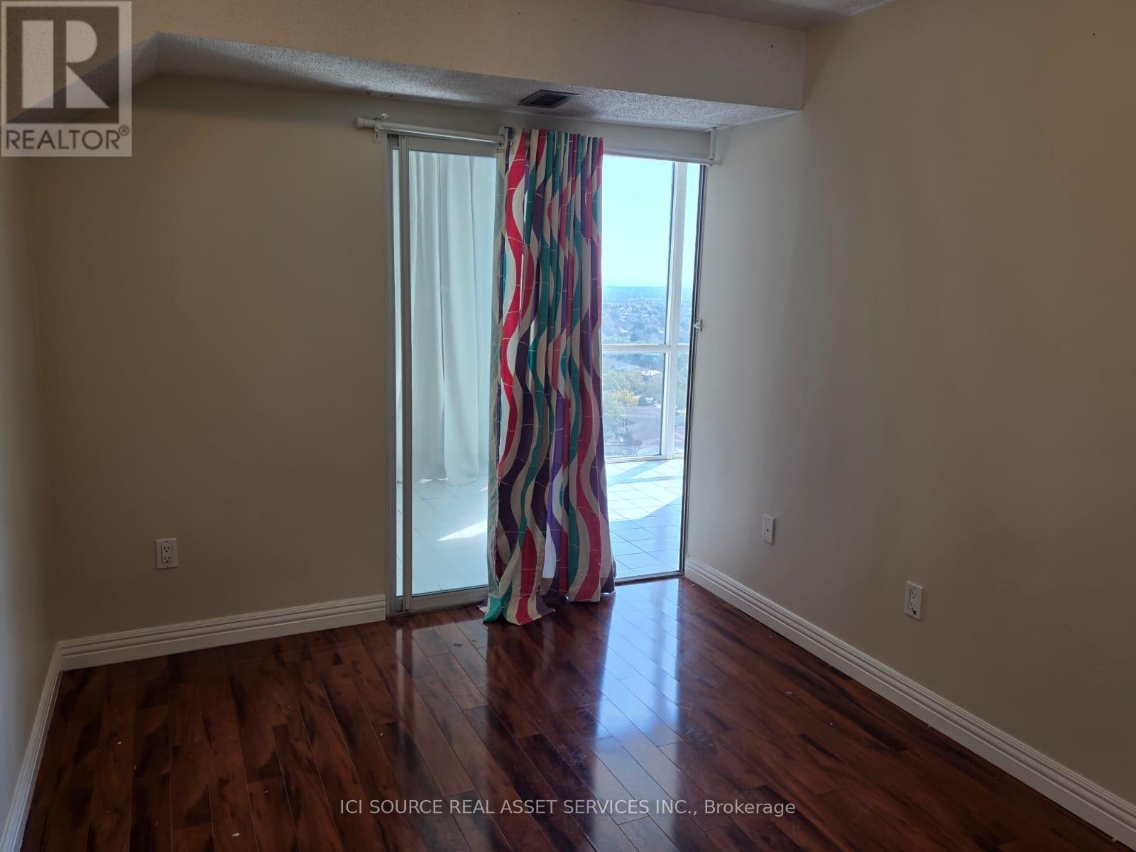1710 - 350 Webb Drive, Mississauga, ON - Indoor Photo Showing Other Room