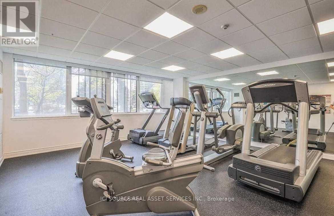 1710 - 350 Webb Drive, Mississauga, ON - Indoor Photo Showing Gym Room
