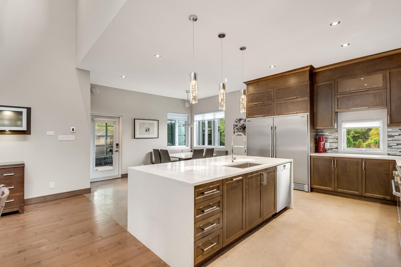 Kitchen - 37 Rue Henri-Ladouceur, Mercier, QC - Indoor Photo Showing Kitchen With Upgraded Kitchen