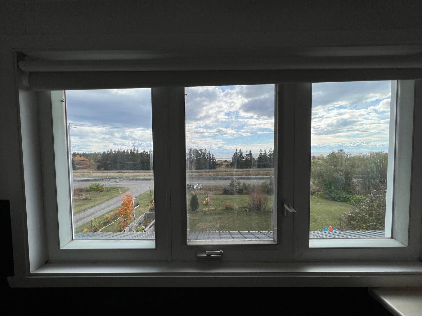 Powder room - 499 Route Cox, Bonaventure, QC - Indoor Photo Showing Other Room