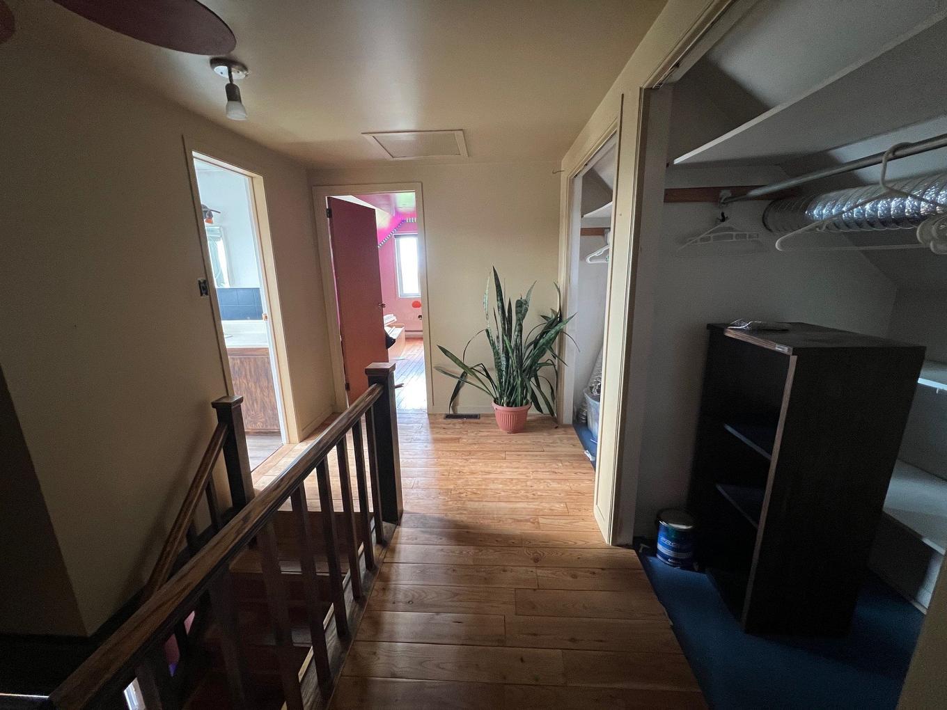 Passageway - 499 Route Cox, Bonaventure, QC - Indoor Photo Showing Other Room