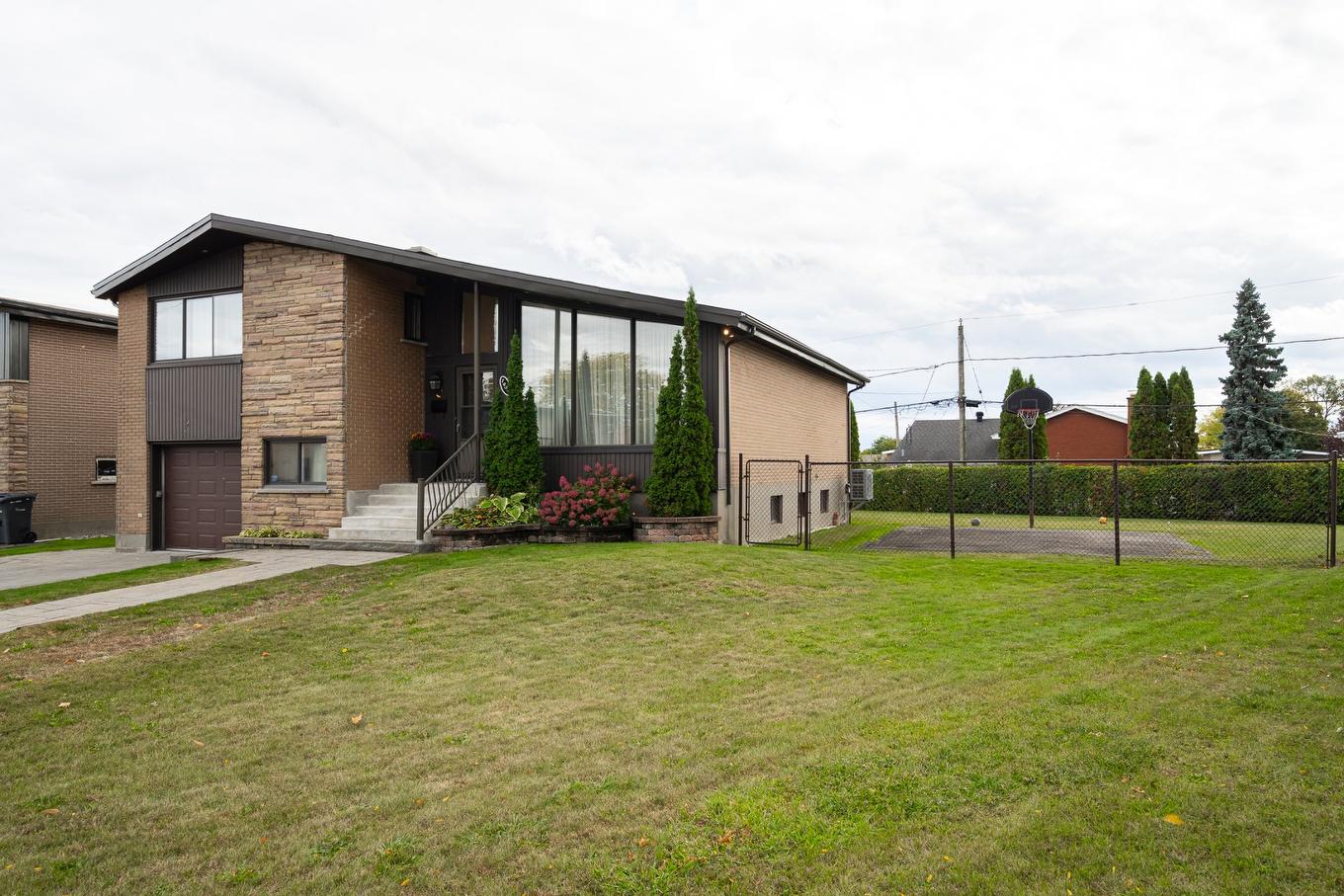 Frontage - 1438 Rue Franklin, Laval (Chomedey), QC - Outdoor