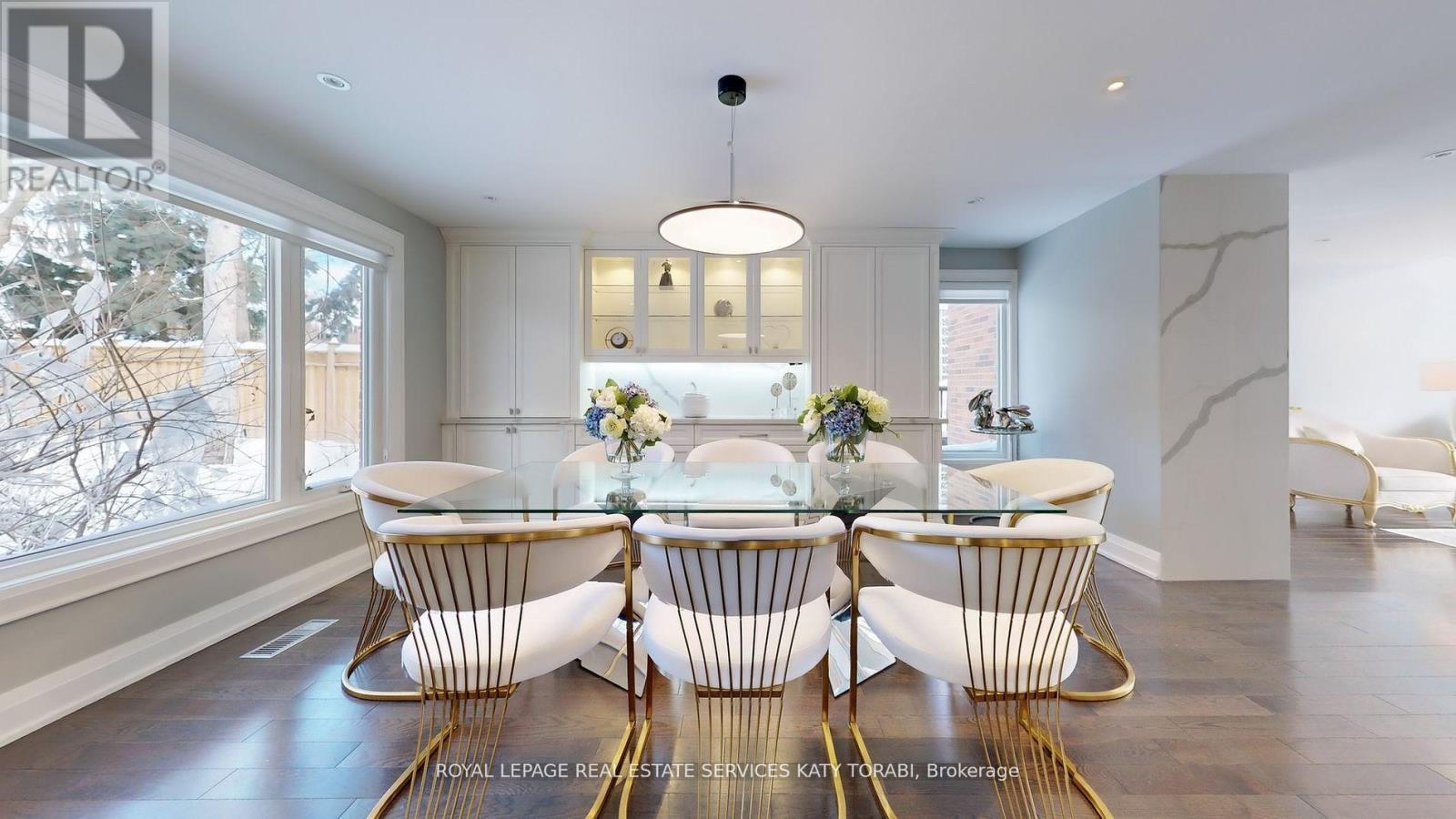 136 Denlow Boulevard, Toronto, ON - Indoor Photo Showing Dining Room