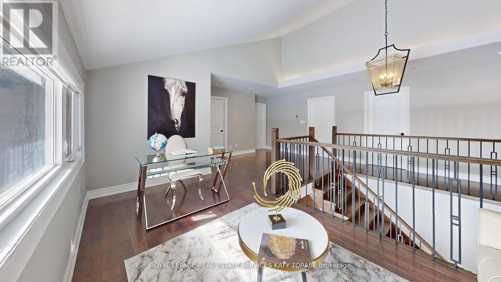 136 Denlow Boulevard, Toronto, ON - Indoor Photo Showing Other Room