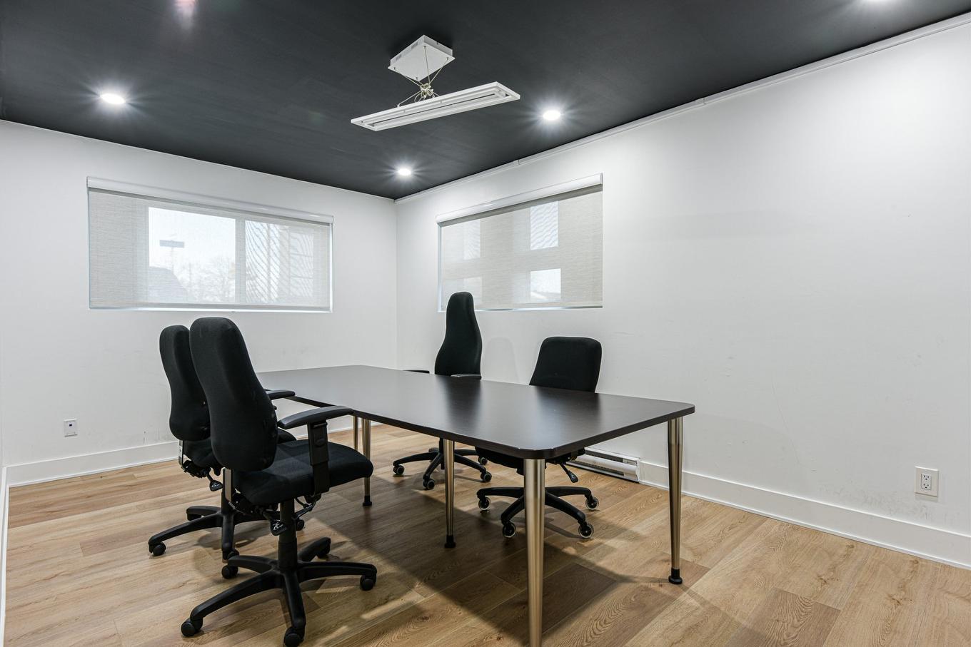 Bureau - 1376 - 1380 Boul. Roland-Therrien, Longueuil (Le Vieux-Longueuil), QC - Indoor Photo Showing Office