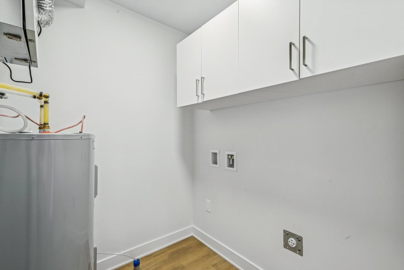 Laundry room - 2-6 Av. Du Parc, Salaberry-De-Valleyfield, QC - Indoor