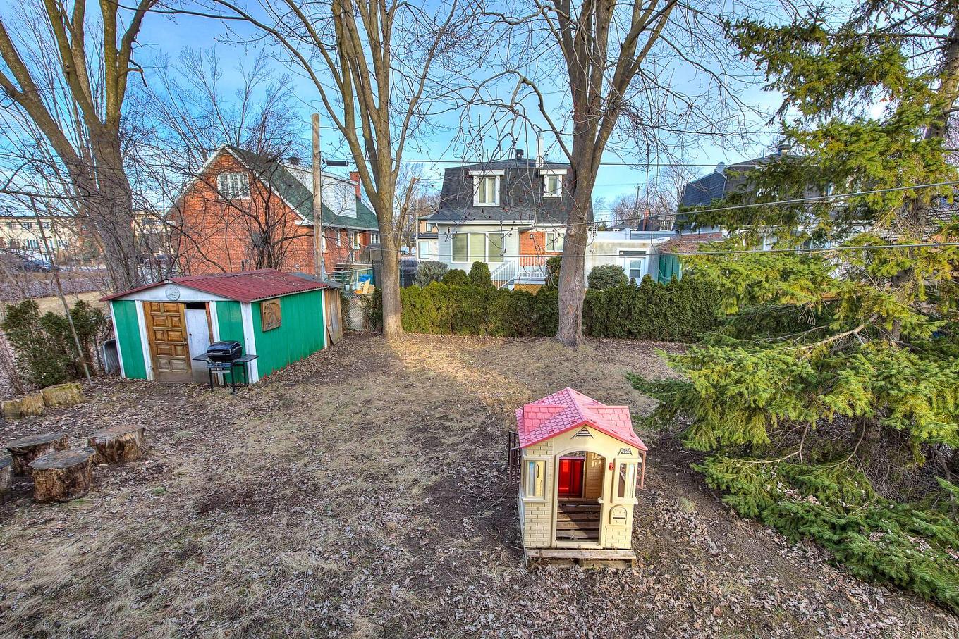 Jardin - 2341 Rue Lavallée, Montréal (Ahuntsic-Cartierville), QC - Outdoor