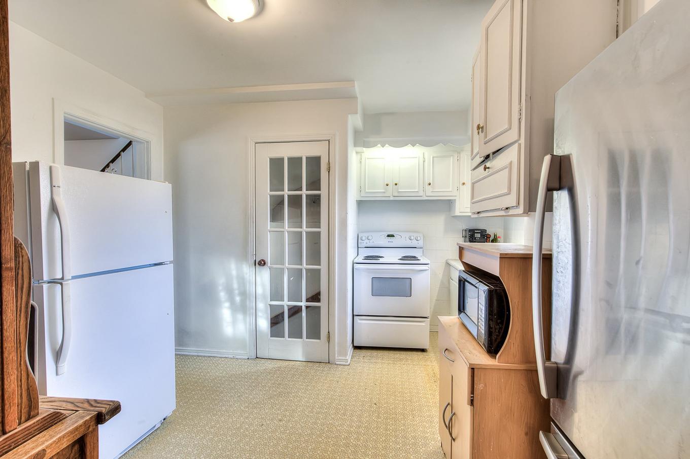 Cuisine - 2341 Rue Lavallée, Montréal (Ahuntsic-Cartierville), QC - Indoor Photo Showing Kitchen