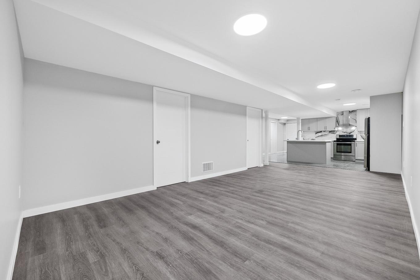 Salle familiale - 3162 Rue Pine Tree, Saint-Lazare, QC - Indoor Photo Showing Other Room