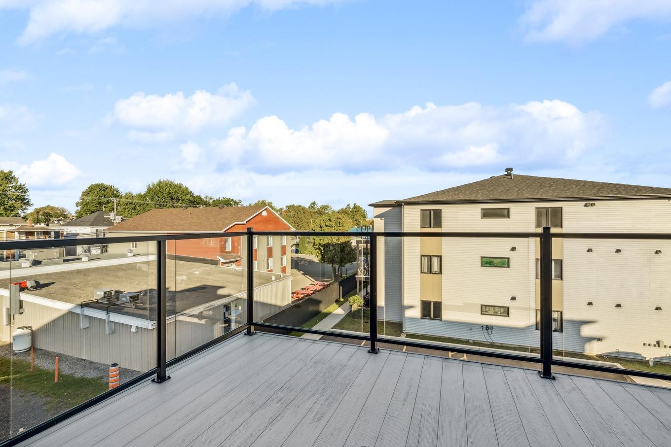 Balcon - 5-6 Av. Du Parc, Salaberry-De-Valleyfield, QC - Outdoor With Exterior