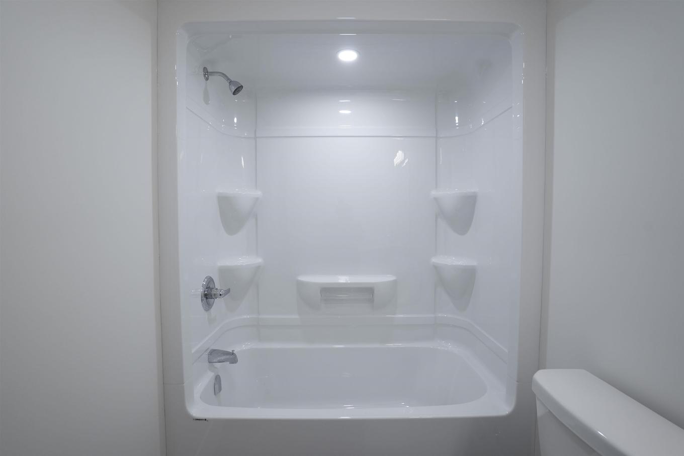 205 Bruin Crescent, Thunder Bay, ON - Indoor Photo Showing Bathroom