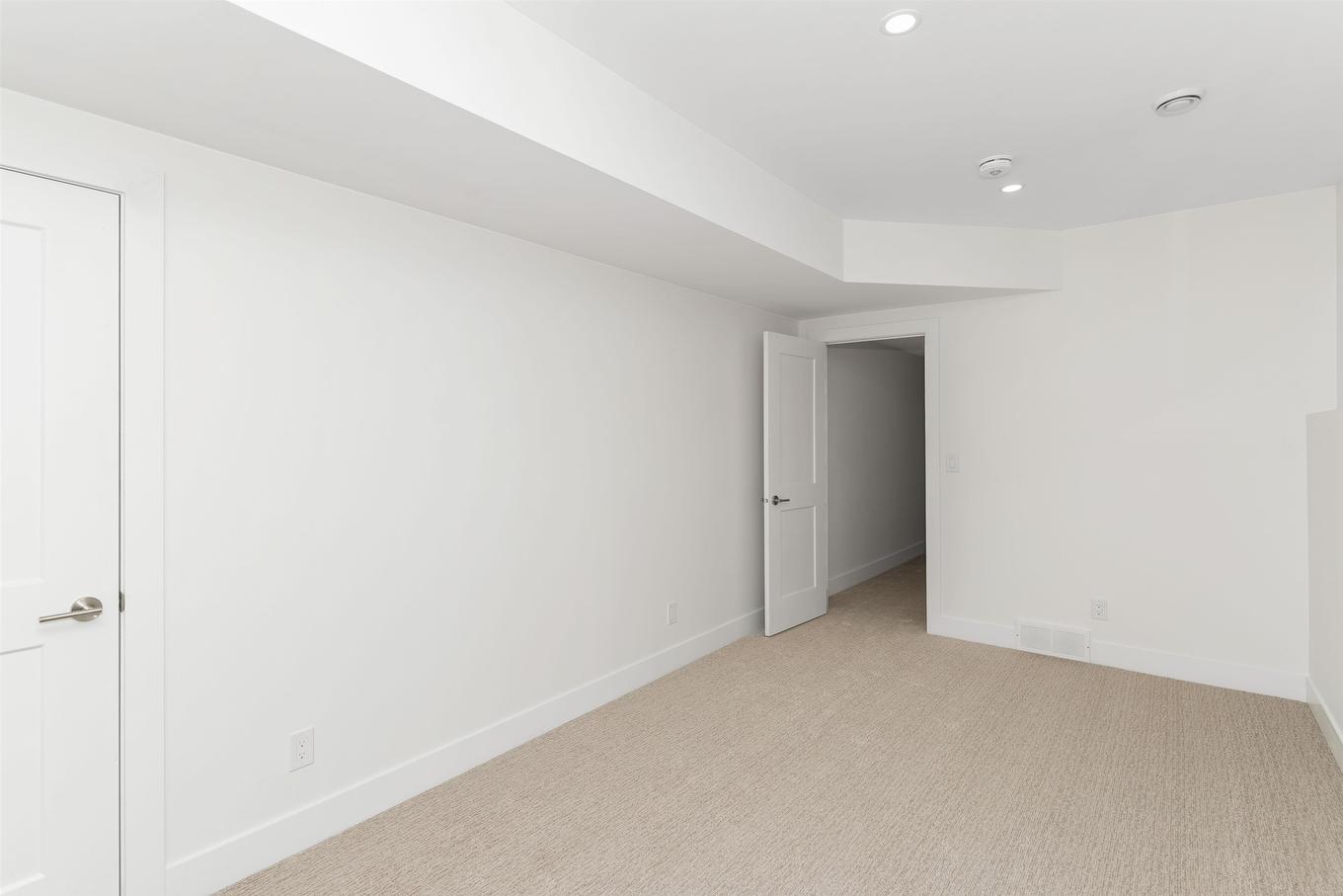 205 Bruin Crescent, Thunder Bay, ON - Indoor Photo Showing Other Room