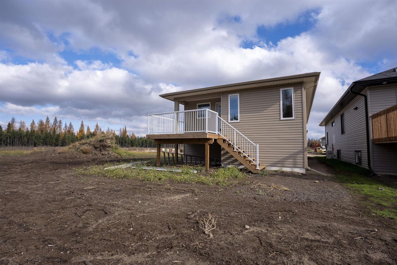 205 Bruin Crescent, Thunder Bay, ON - Outdoor With Deck Patio Veranda
