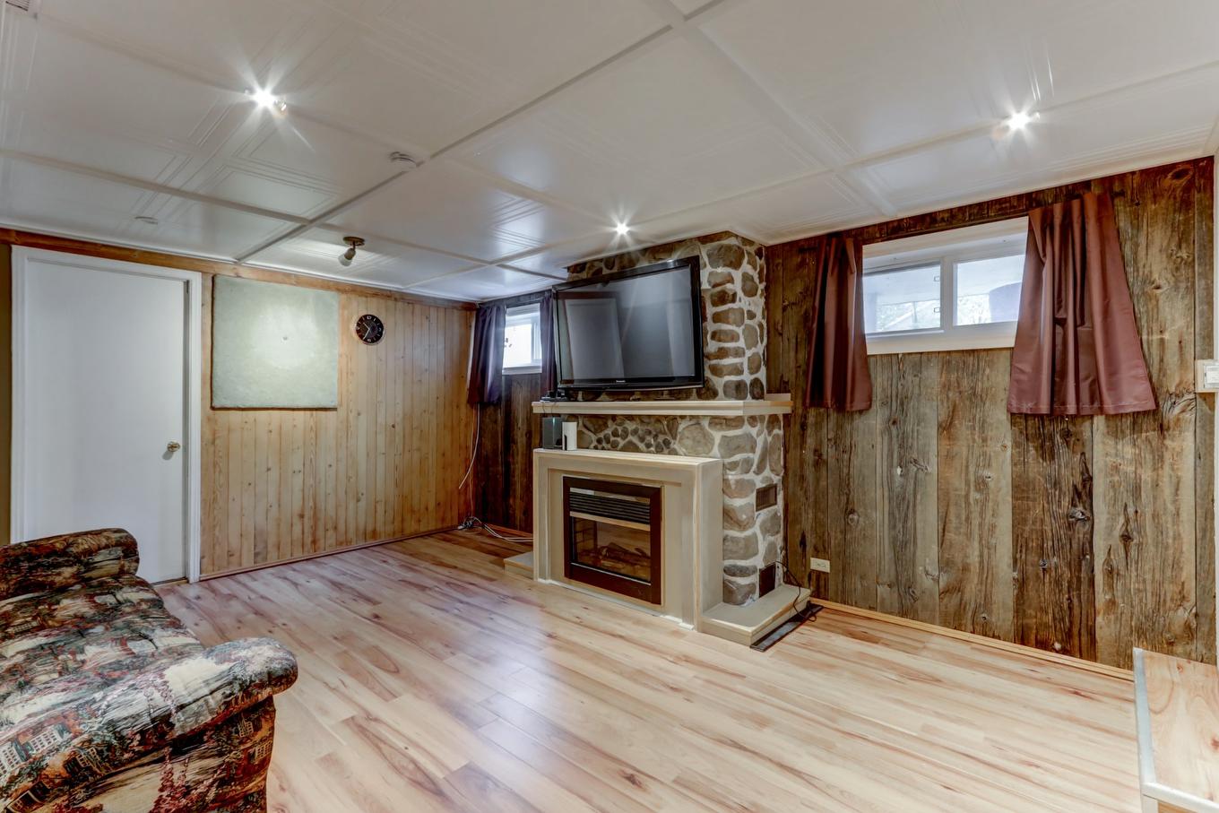 Salle familiale - 17 Carré Rémi, Blainville, QC - Indoor