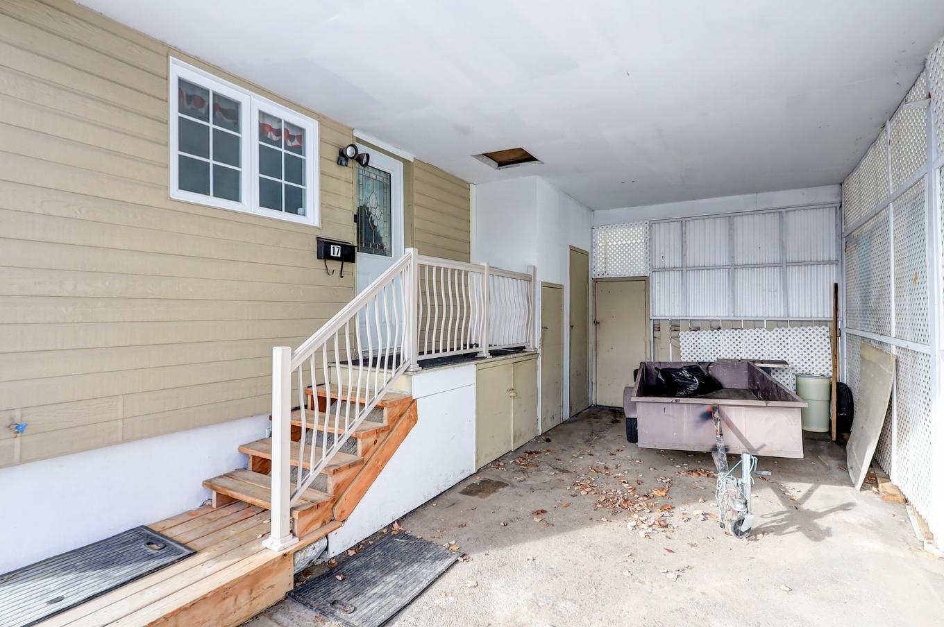 Extérieur - 17 Carré Rémi, Blainville, QC - With Exterior